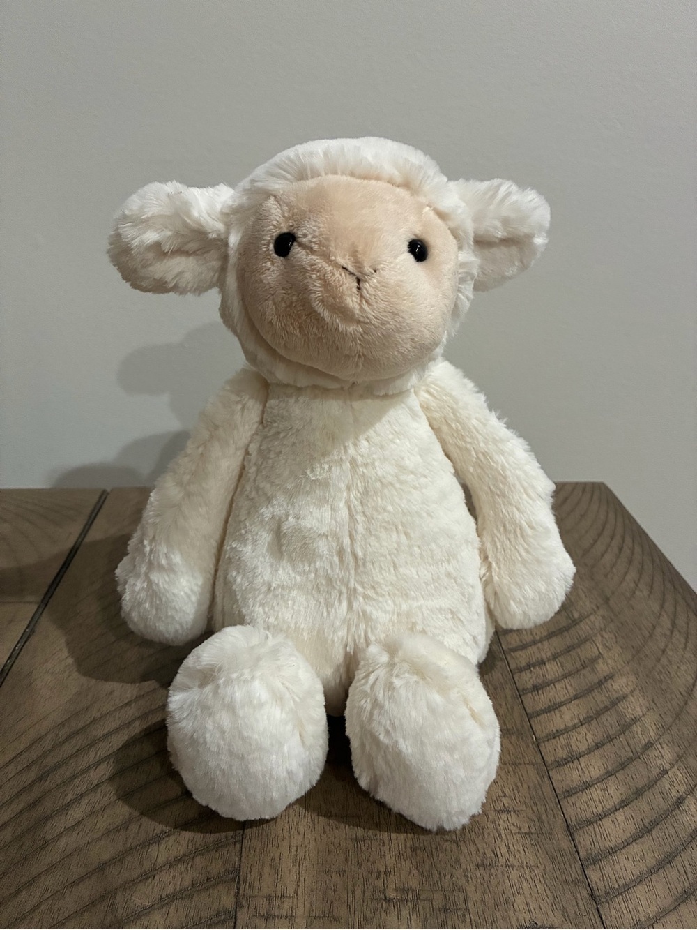 JELLYCAT London Bashful Lamb Medium Plush Animal Toy 12” Retired Lovey EXCELLENT - Picture 1 of 8